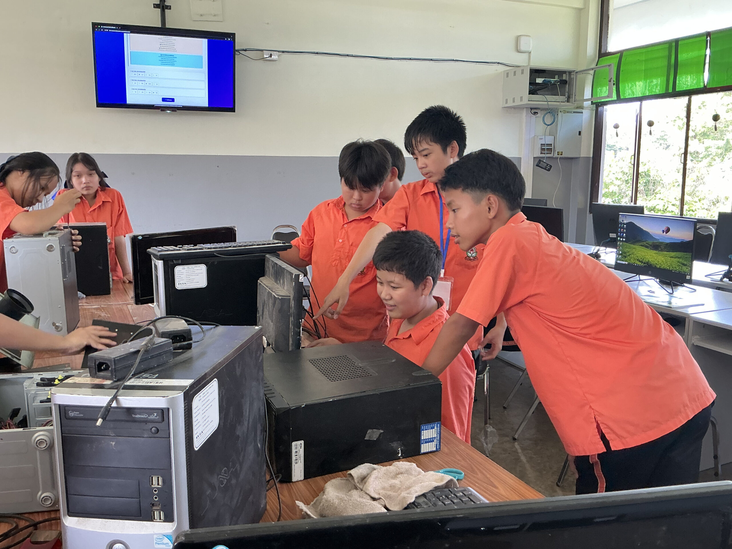การสอนเทคโนโลยี