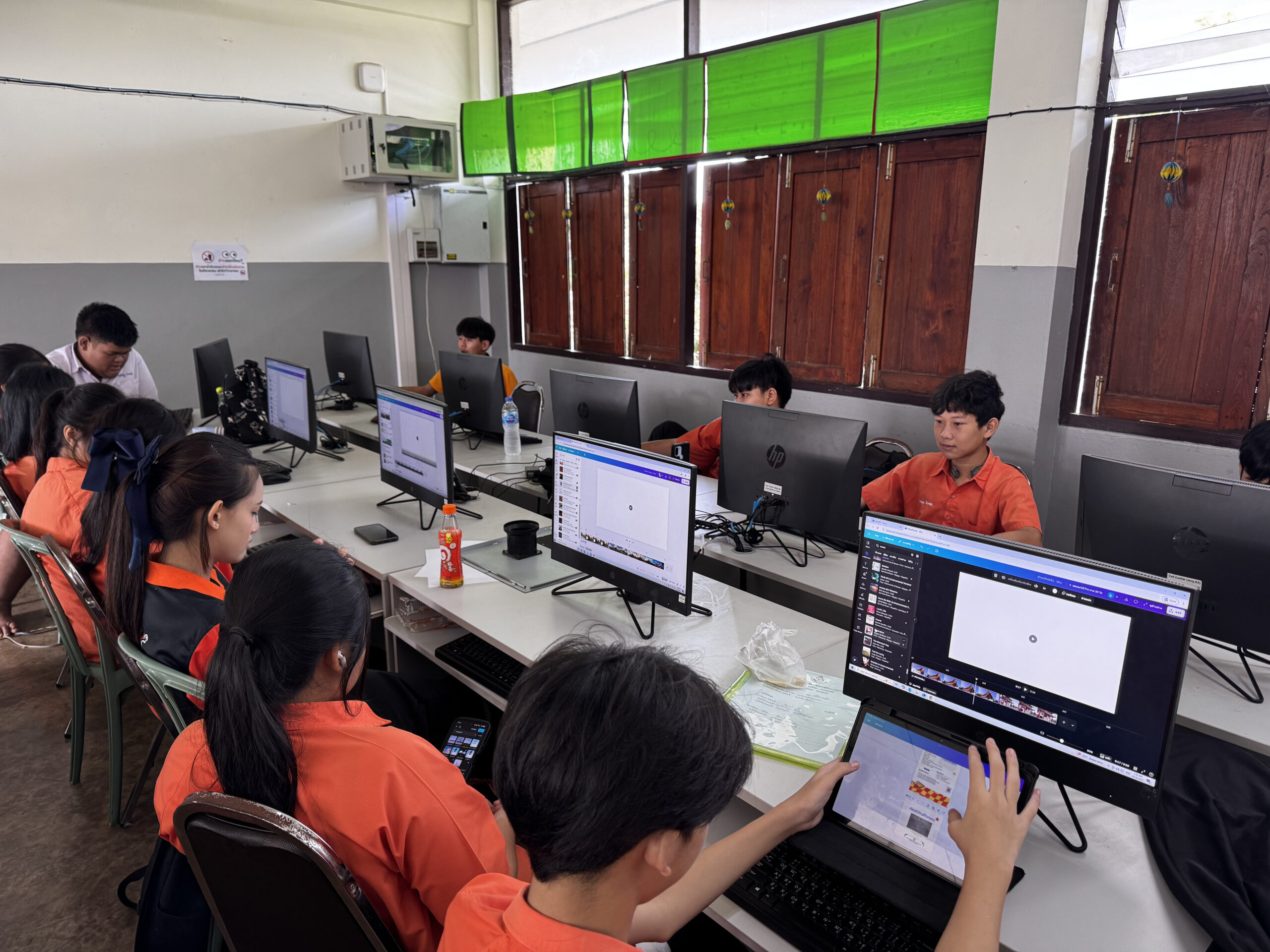 การสอนเทคโนโลยี
